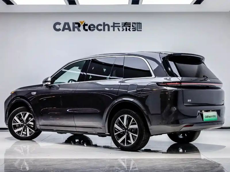 Li-xiang L
