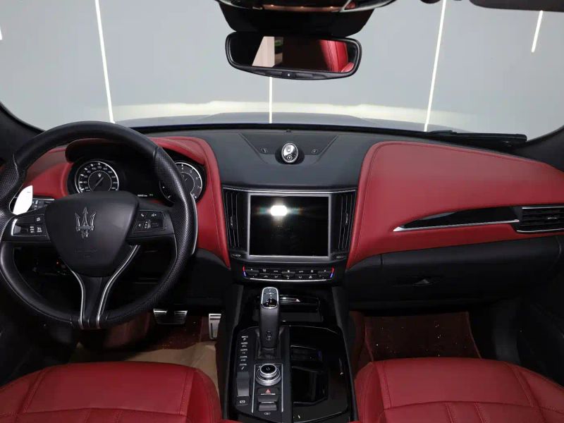 Maserati Suv
