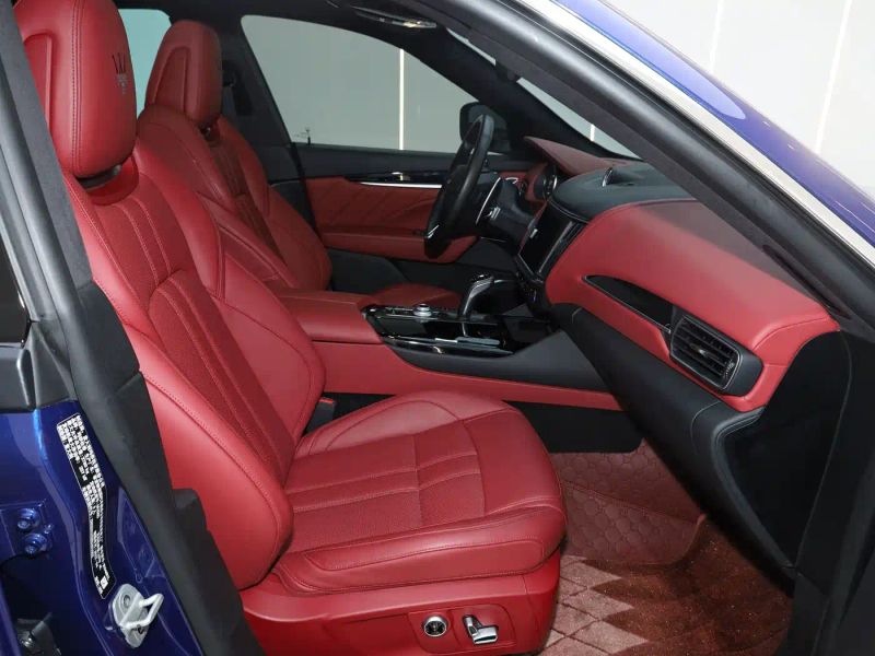 Maserati Suv