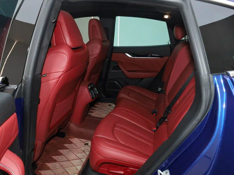 Maserati Suv