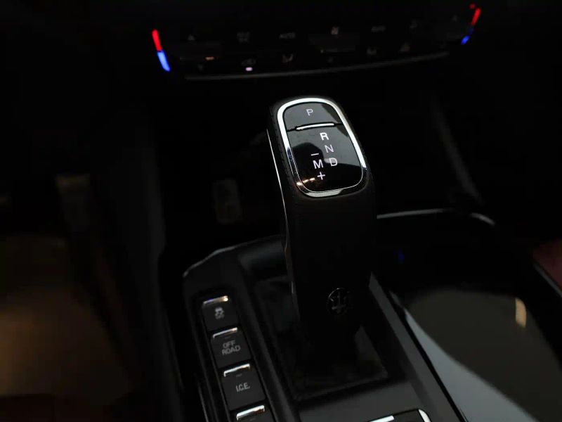 Maserati Suv
