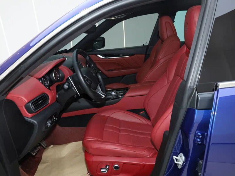 Maserati Suv