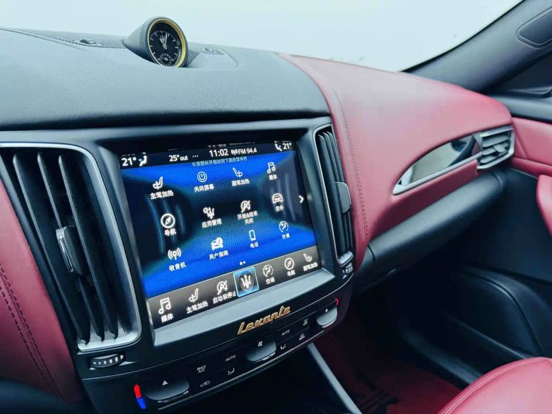 Maserati Suv