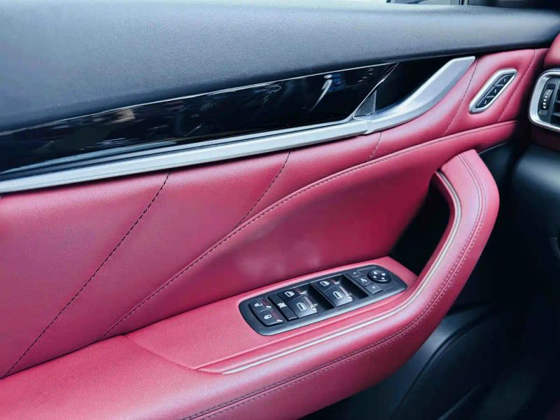 Maserati Suv