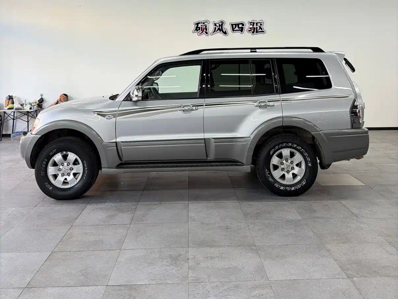 Ouland Pajero