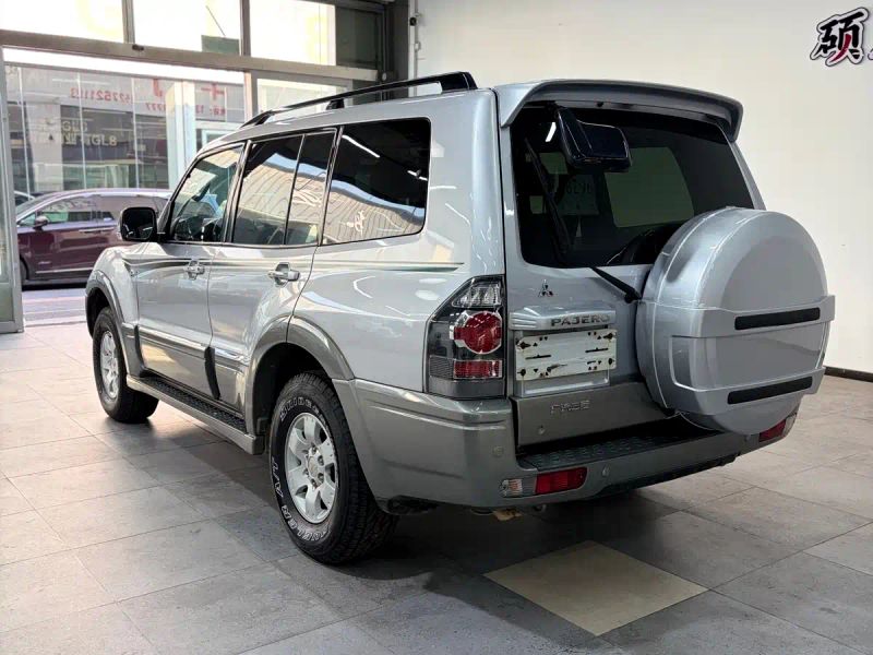 Ouland Pajero
