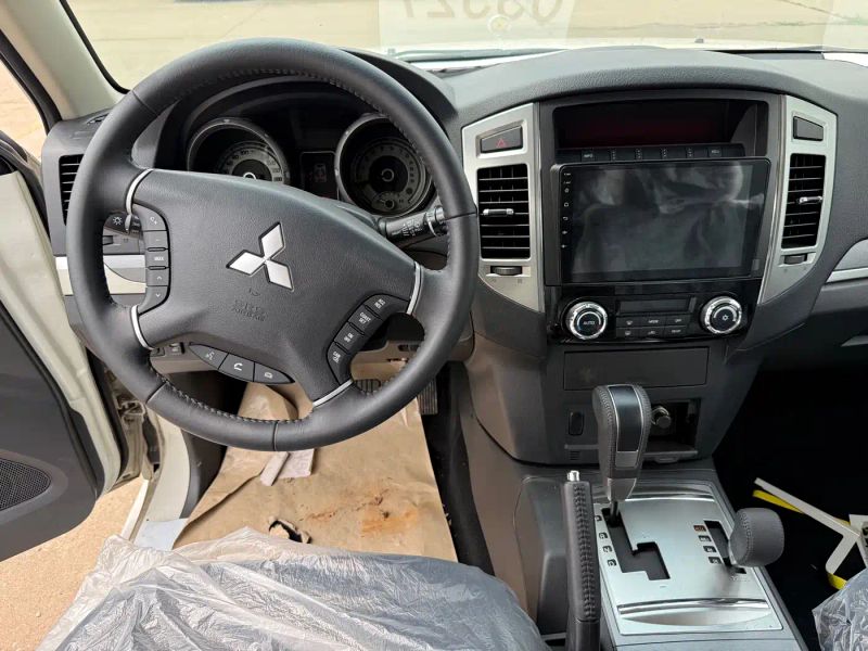 Ouland Pajero-import