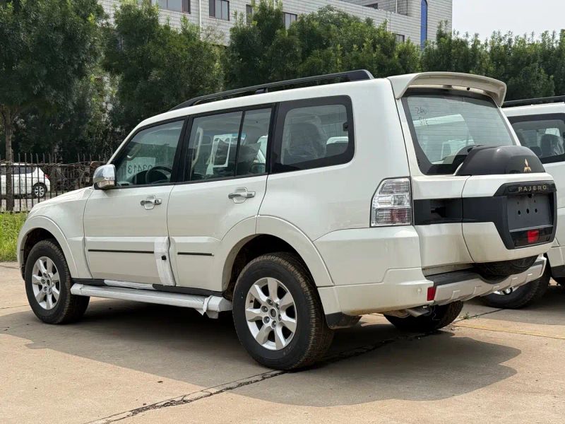 Ouland Pajero-import