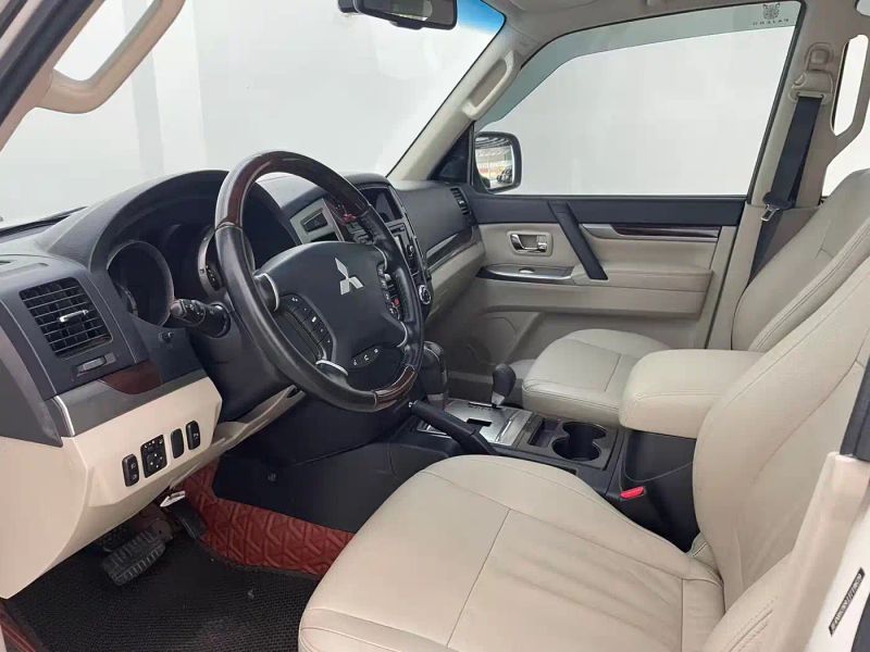 Ouland Pajero