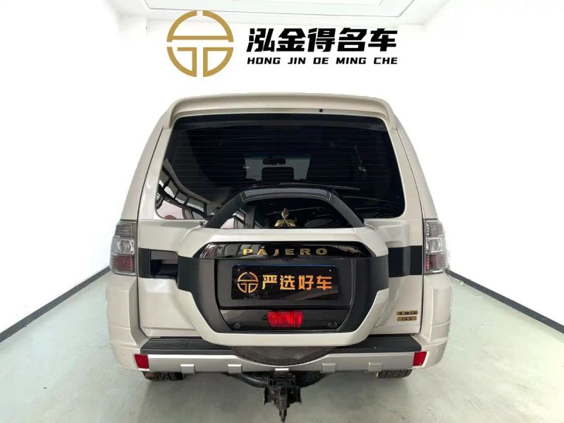 Ouland Pajero