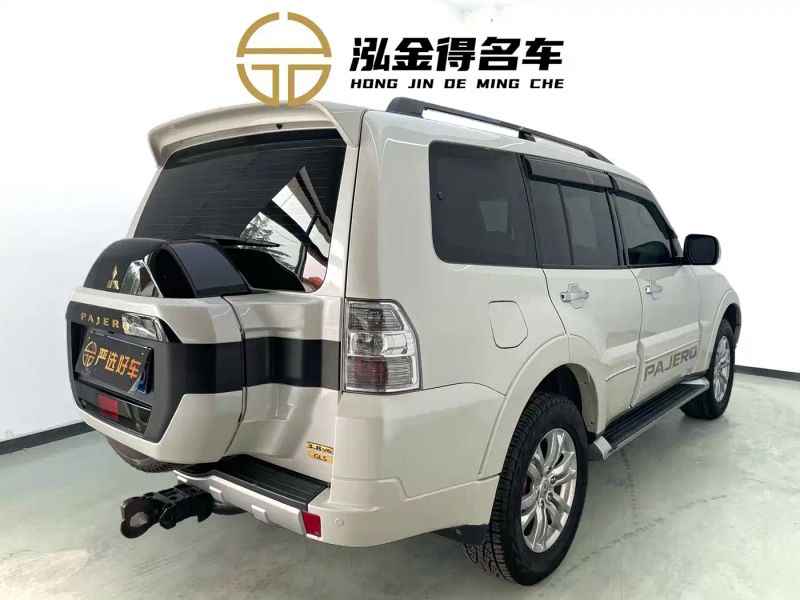 Ouland Pajero