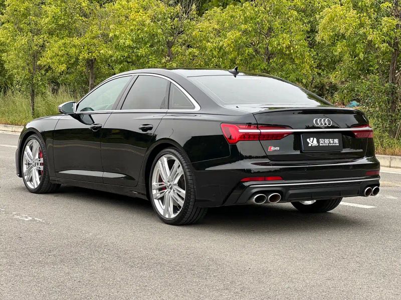 Audi S