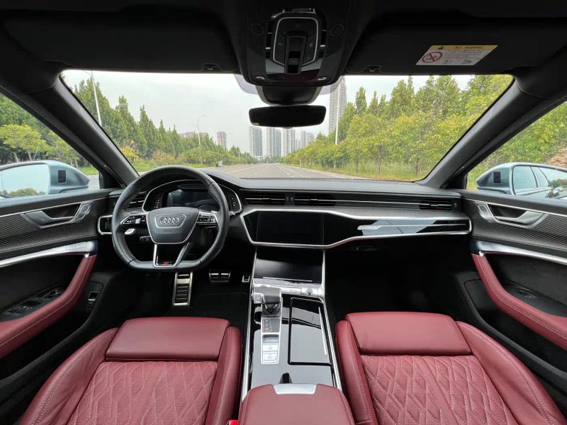 Audi S