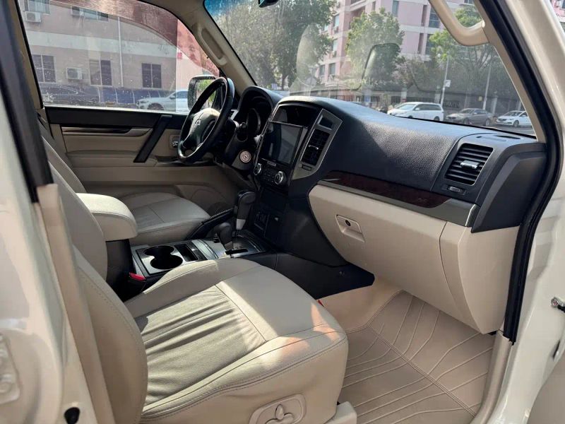 Ouland Pajero