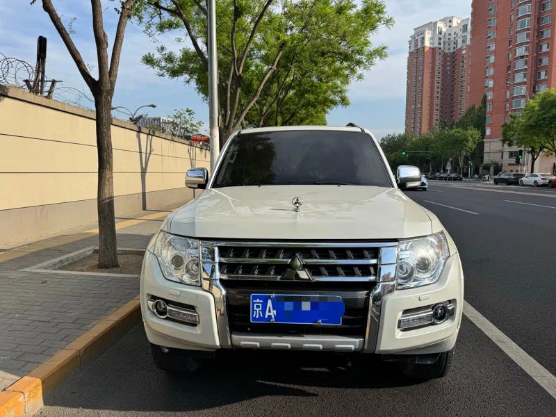 Ouland Pajero