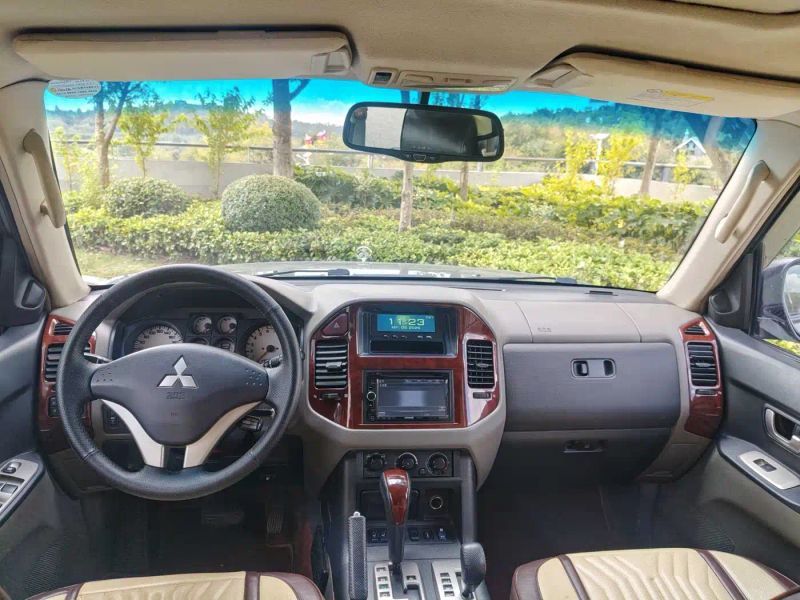 Ouland Pajero