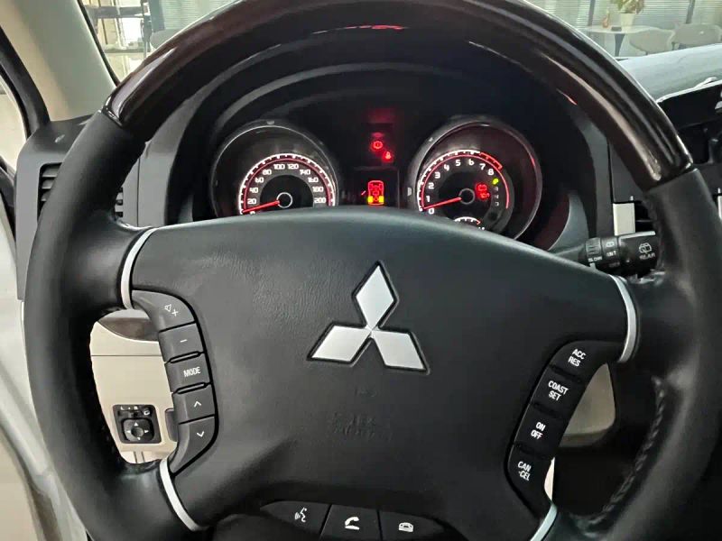 Ouland Pajero