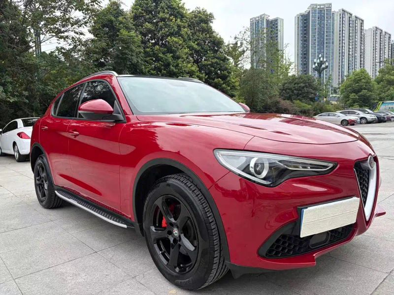 Stelvio Stelvio