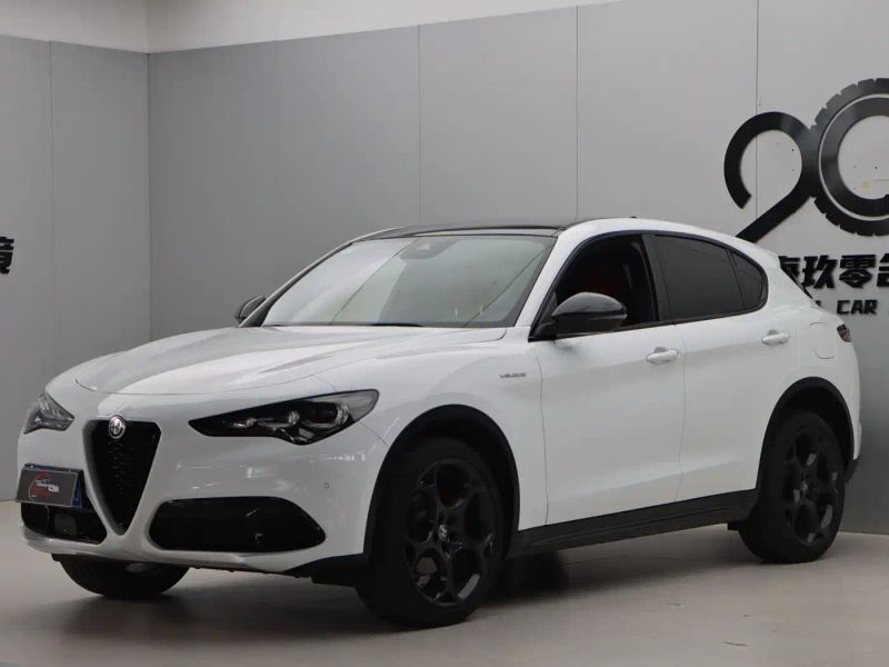 Stelvio Stelvio
