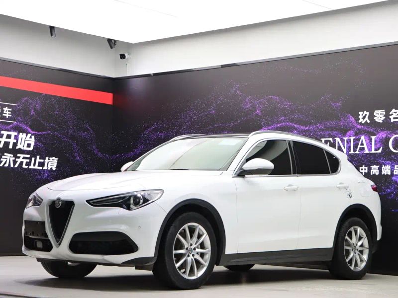 Stelvio Stelvio