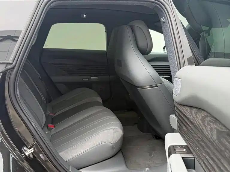 Audi E5