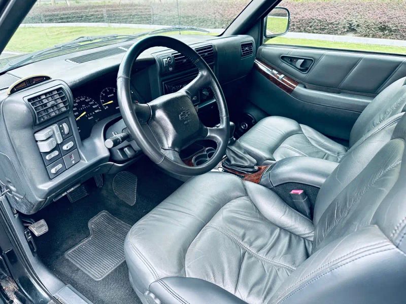 Malibu Blazer