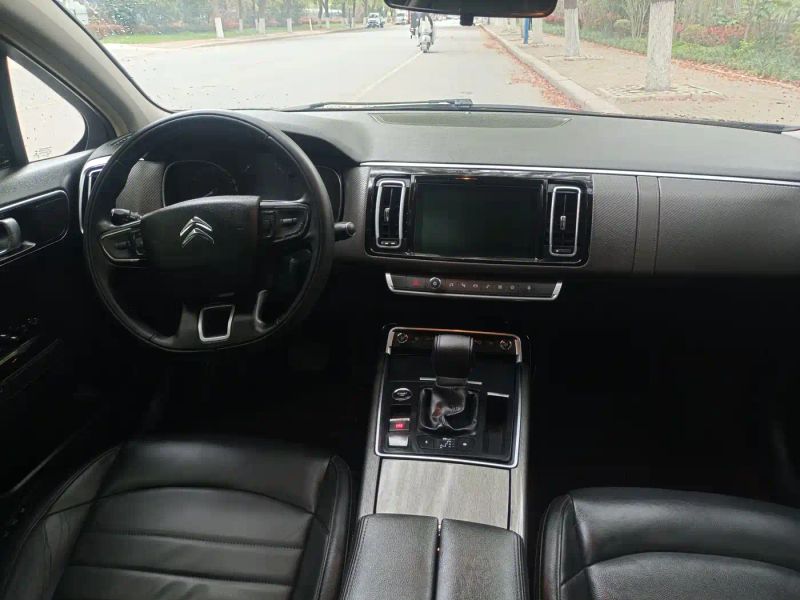 Citroen C6