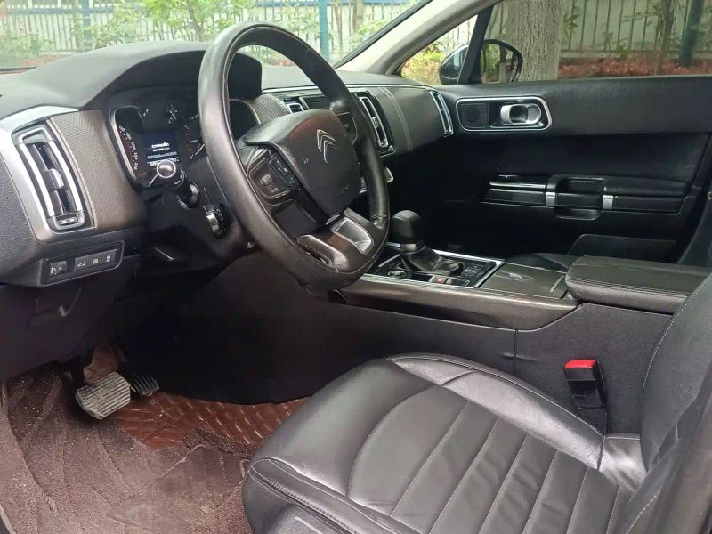 Citroen C6