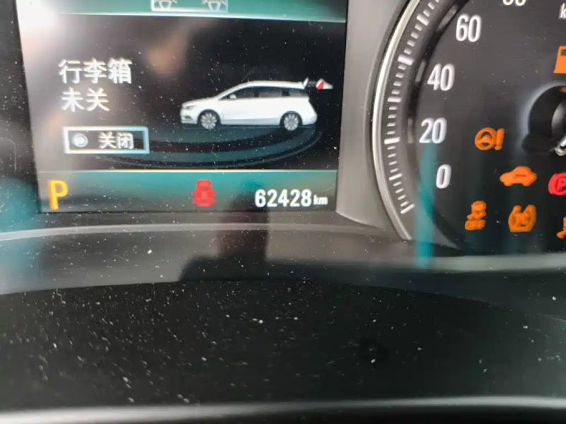 Buick Gl6