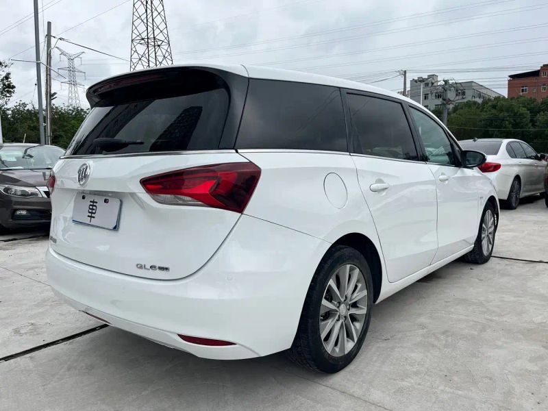 Buick Gl6
