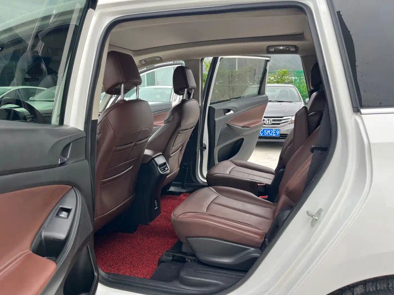 Buick Gl6