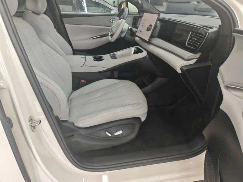 Byd 06
