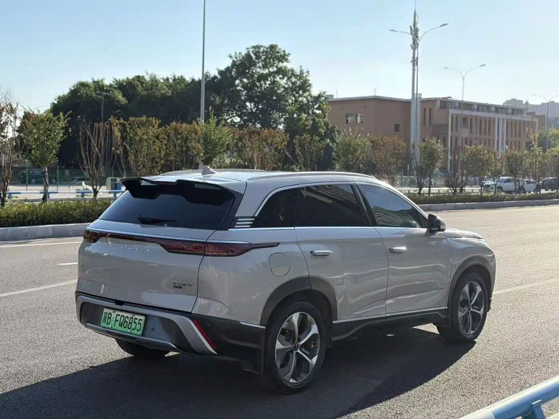 Byd 07