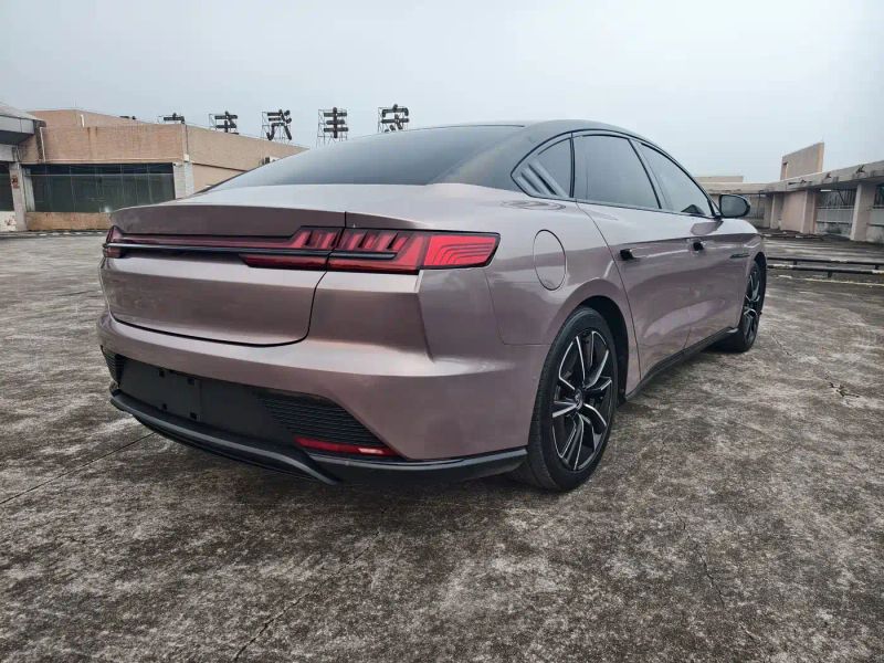 Byd Han