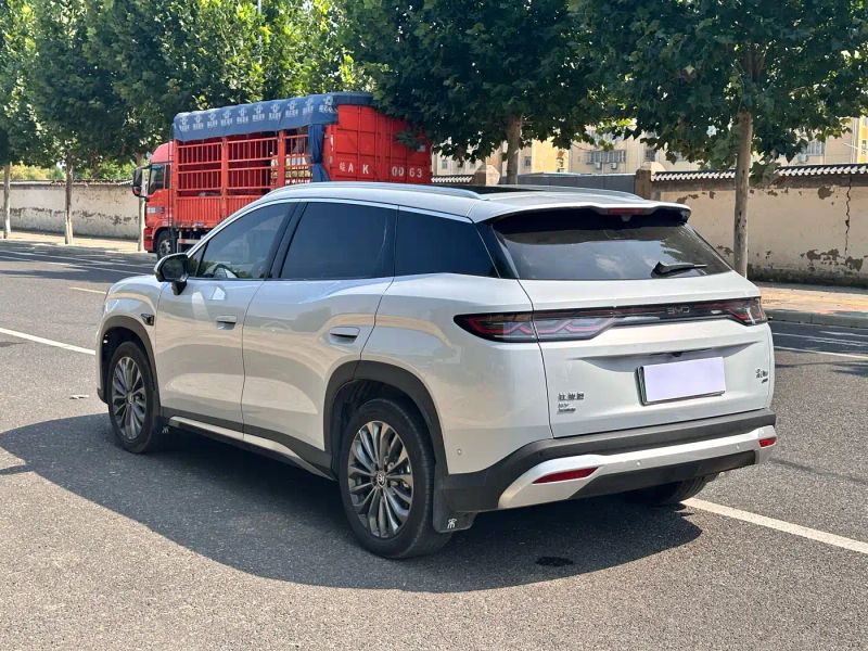 Byd Ultra