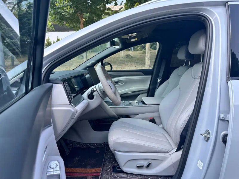 Byd Ultra
