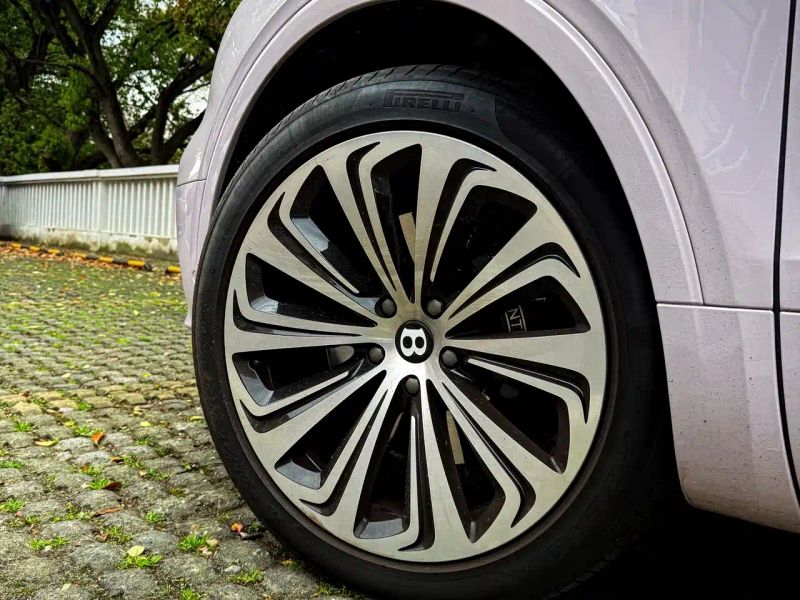 Bentley Plugin-hybrid