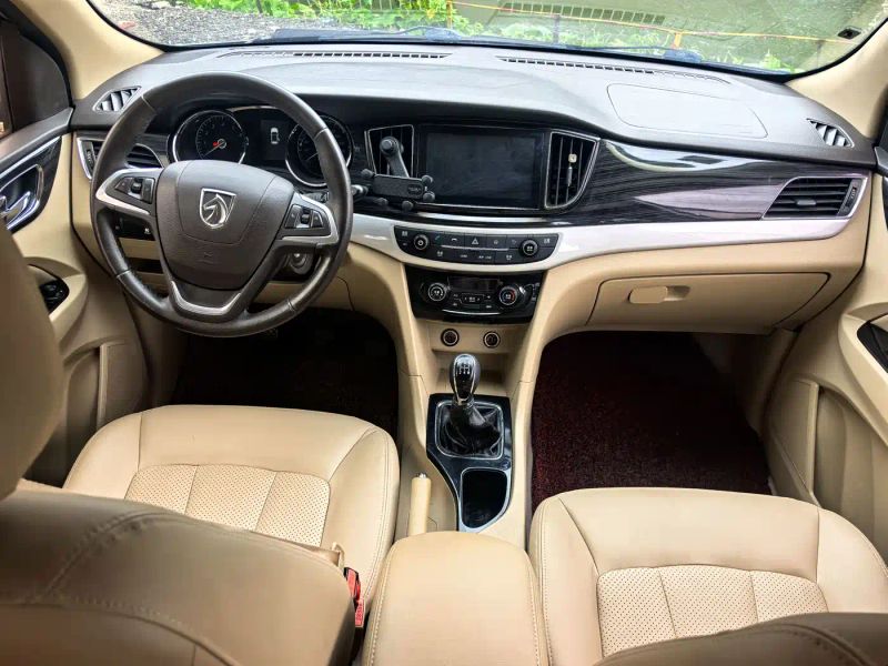 Baojun Mpv