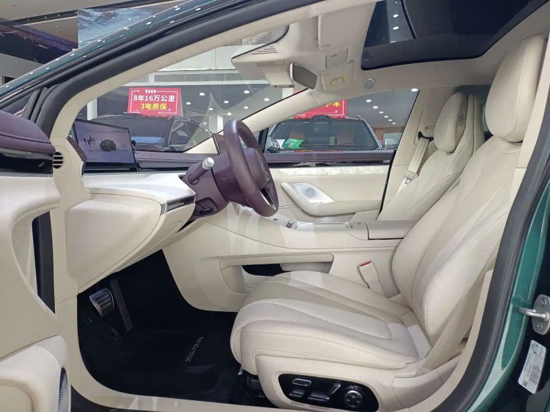 Luxeed 智界s7