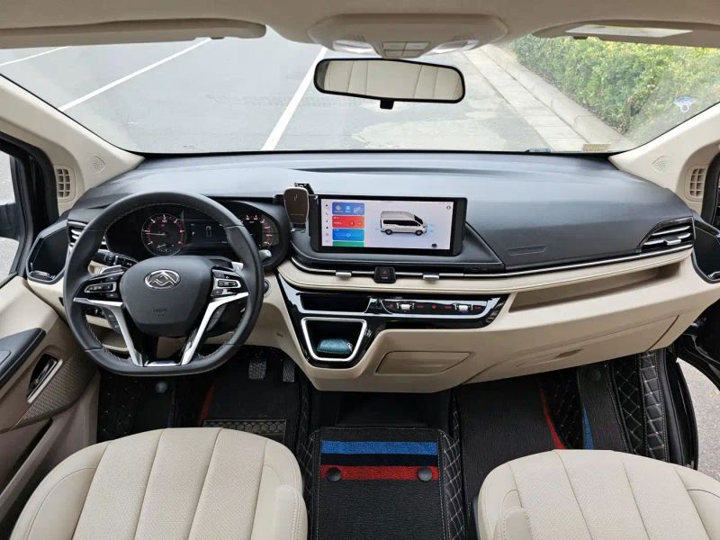 Saic-maxus V70