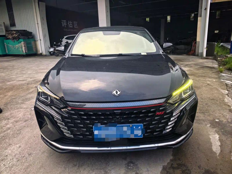 Yixuan Max