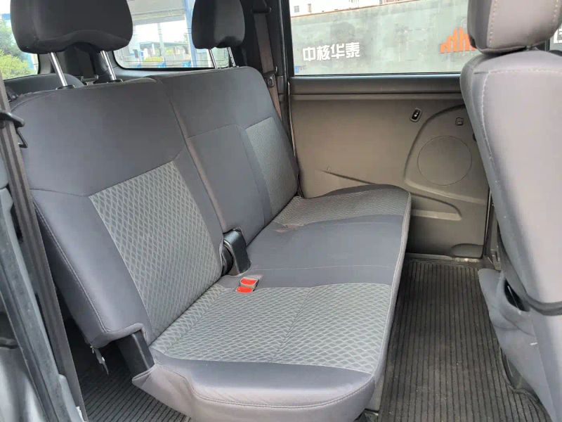 Rui qi 6 Minivan