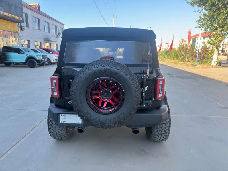 Explorer Bronco
