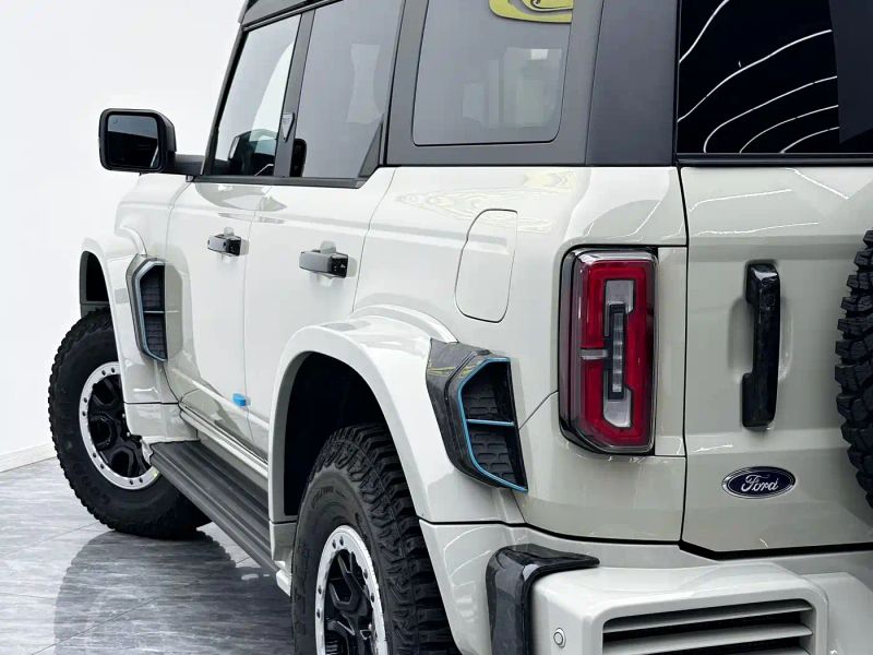 Explorer Bronco