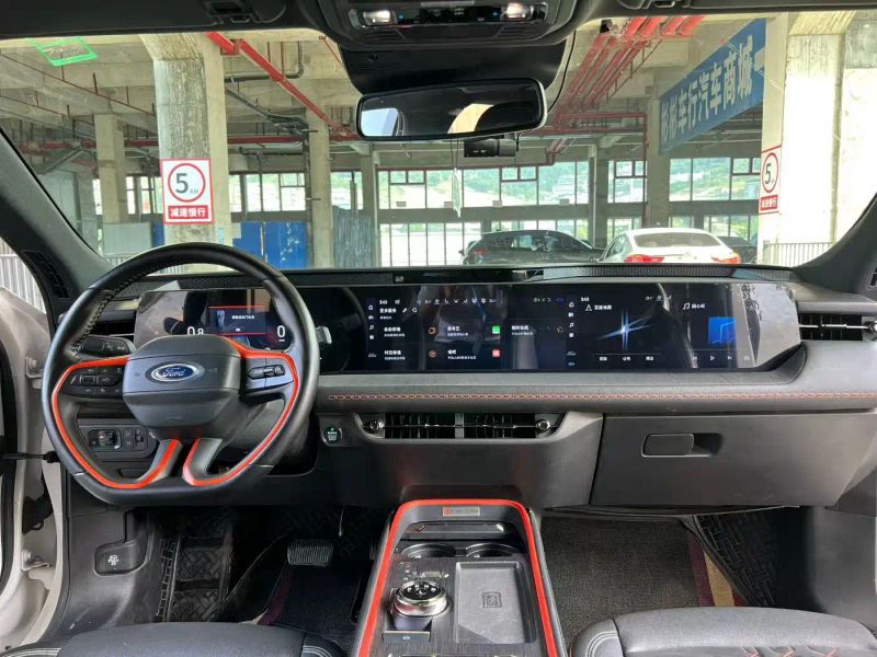 Explorer Sedan