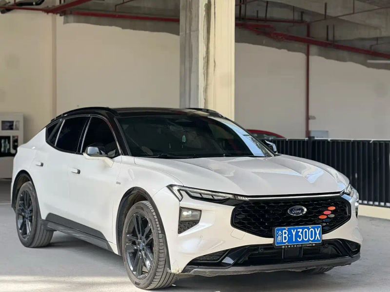 Explorer Sedan