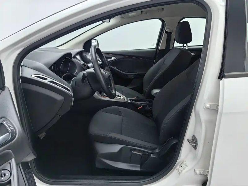 Explorer Focus