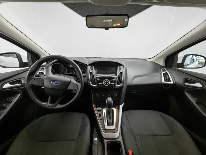 Explorer Focus