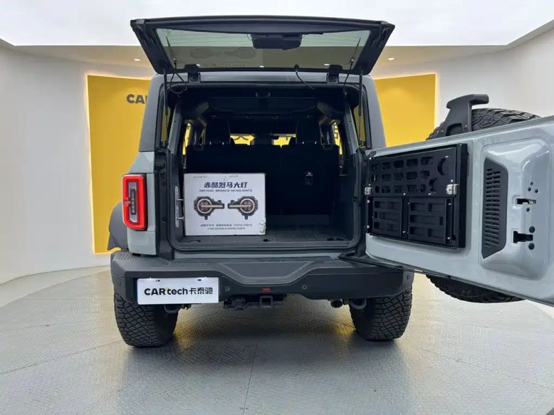 Explorer Bronco