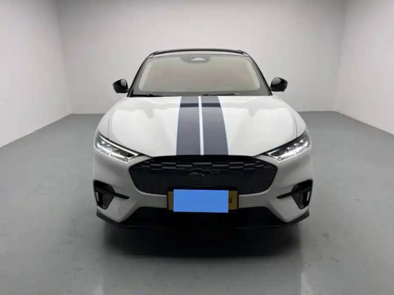 Explorer Mach-e